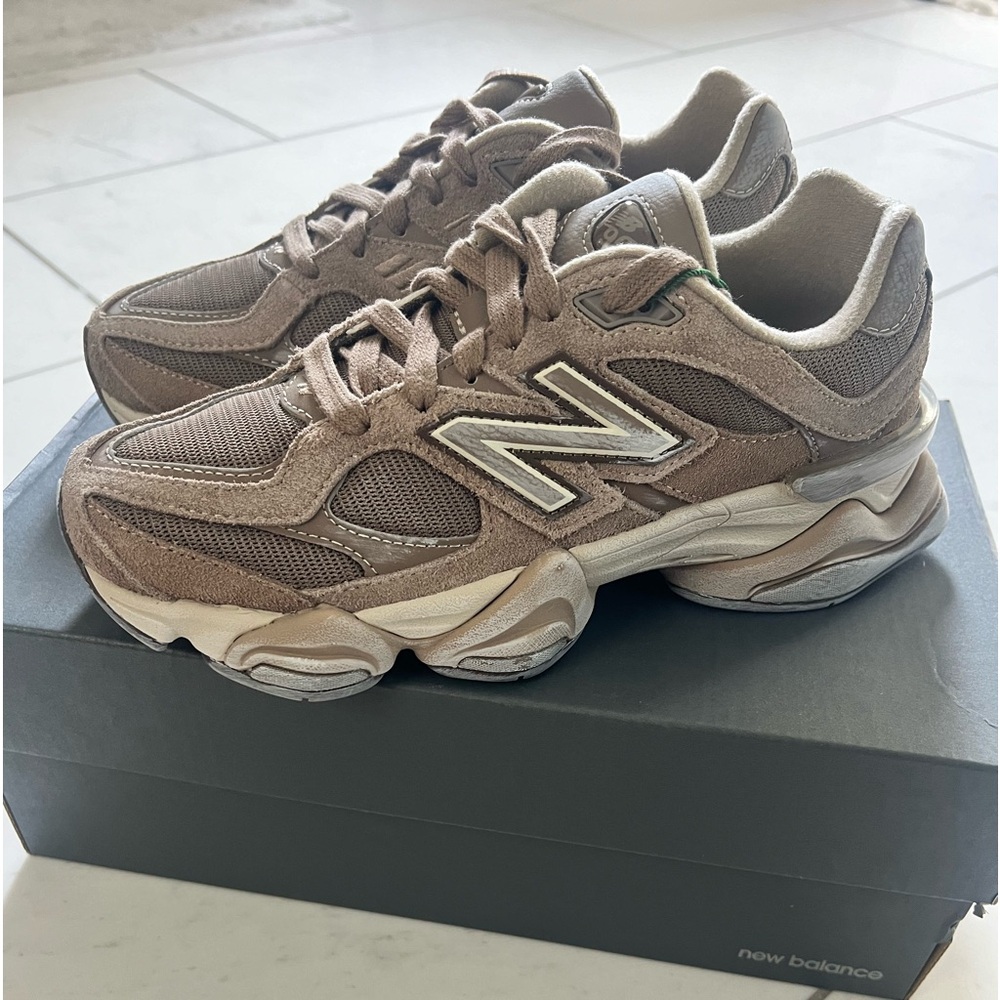 New Balance 9060 Brown/Taupe “mushroom”